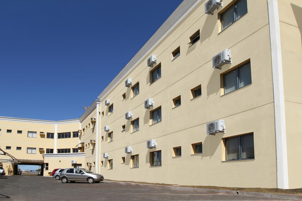 Hotel Jaguar Uberaba Extérieur photo